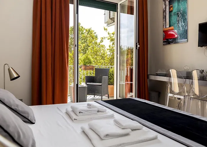 Floor Trastevere Gasthof 4*