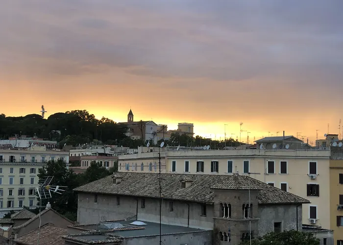 Floor Trastevere Gasthof 4*