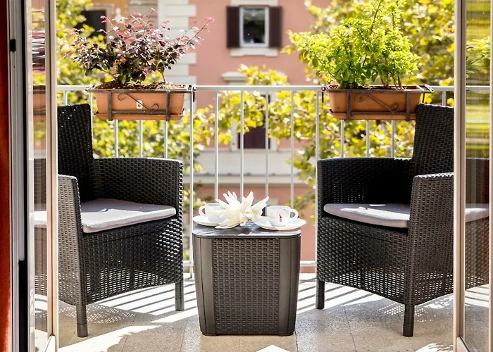 Floor Trastevere 4*
